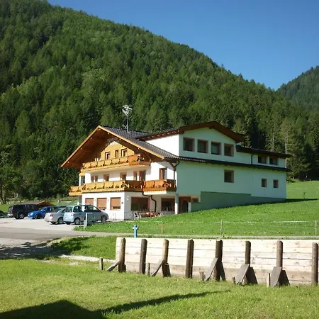 Hotel Wiesenhof Campo di Trens